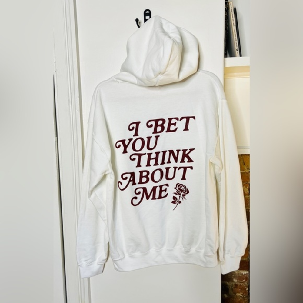 Swifty │‎ Tswift│ Sweatshirt │ Size Med. - Picture 5 of 6